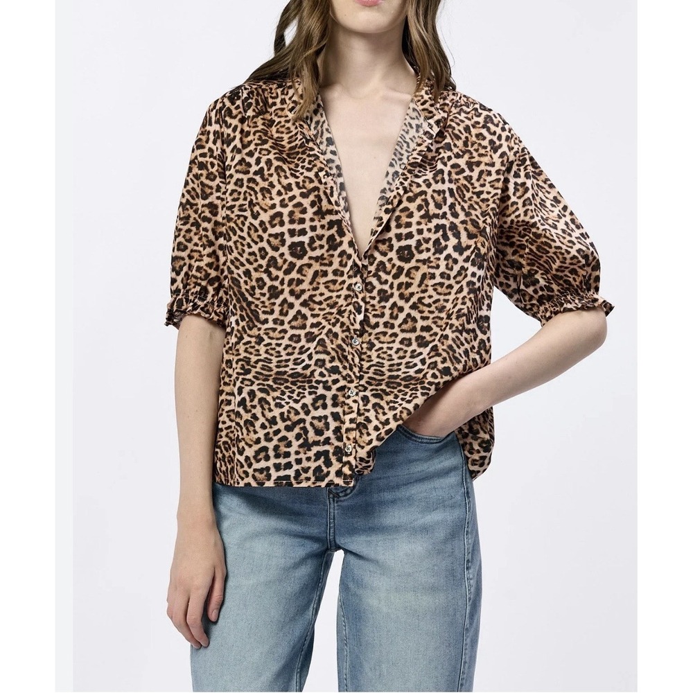 Dear John Eden Top Blouse Women's Size S Leopard Print Short Sleeve Button‎ Up